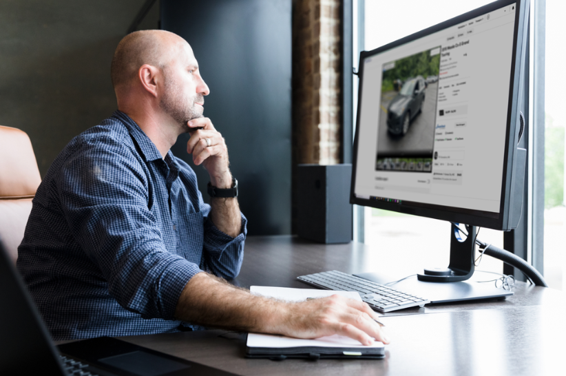 Man buying vehicles on OPENLANE